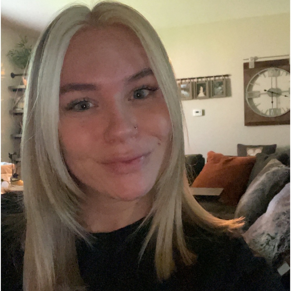 Meet your Posher, Kenzie